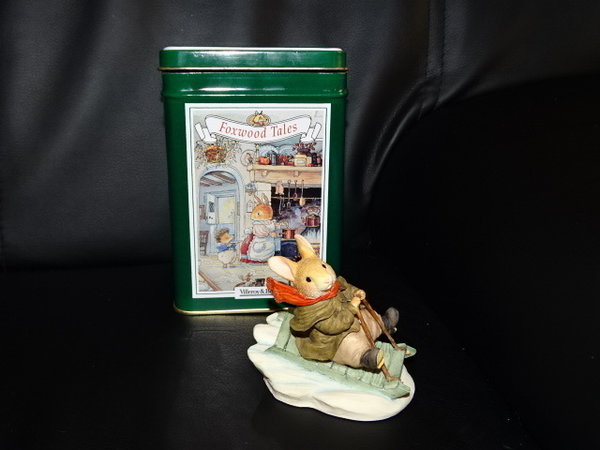 Villeroy & Boch Foxwood Tales Figur: Winter at Foxwood / Rue rabbit - Fun in the snow - in OVP