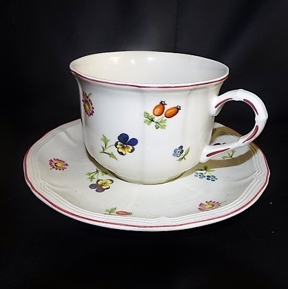 Villeroy & Boch Petite Fleur: Teetasse / Tasse mit Unterteller