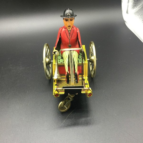 Blechspielzeug Dreirad mit Charly Chaplin