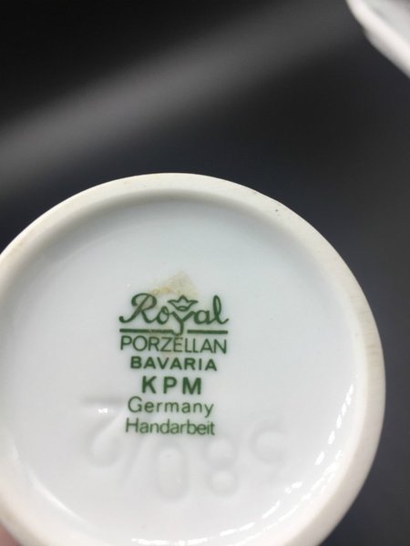 KPM Royal Porzellan: Blumenvase / Vase - ca 15 cm