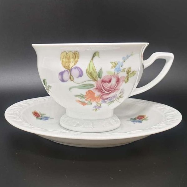 Rosenthal Classic Maria Weiß Sommerstrauß: Teetasse / Tasse mit Unterteller 1