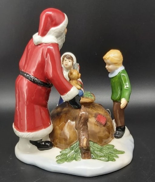 Villeroy & Boch Christmas Toys: Weihnachtsmann mit Kindern Spieluhr