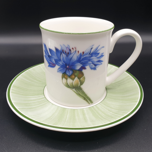 Villeroy & Boch Flora: Henkelbecher / Kaffeebecher mit Unterteller Bleuet